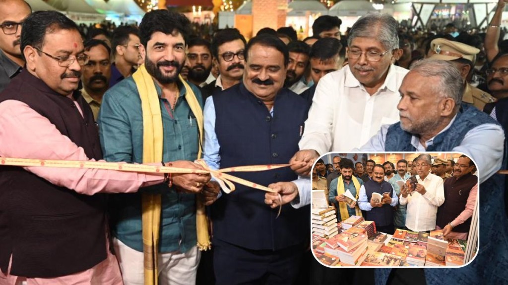 pune-book-festival-murli-dhar-mohol-rural-reading pune-book-festival-murli-dhar-mohol-rural-reading