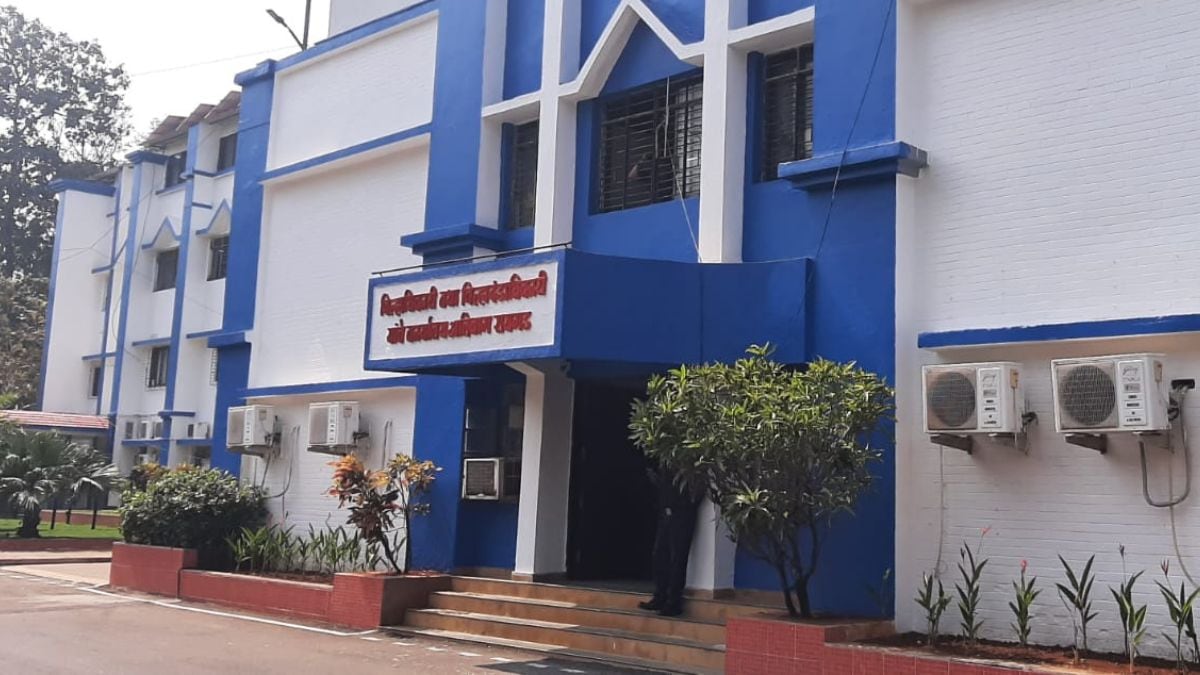 raigad-collector-information-commissioner-compensation-order