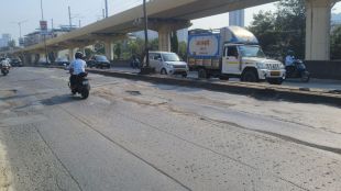 Bad roads and potholes expose infrastructure failure in Thane city