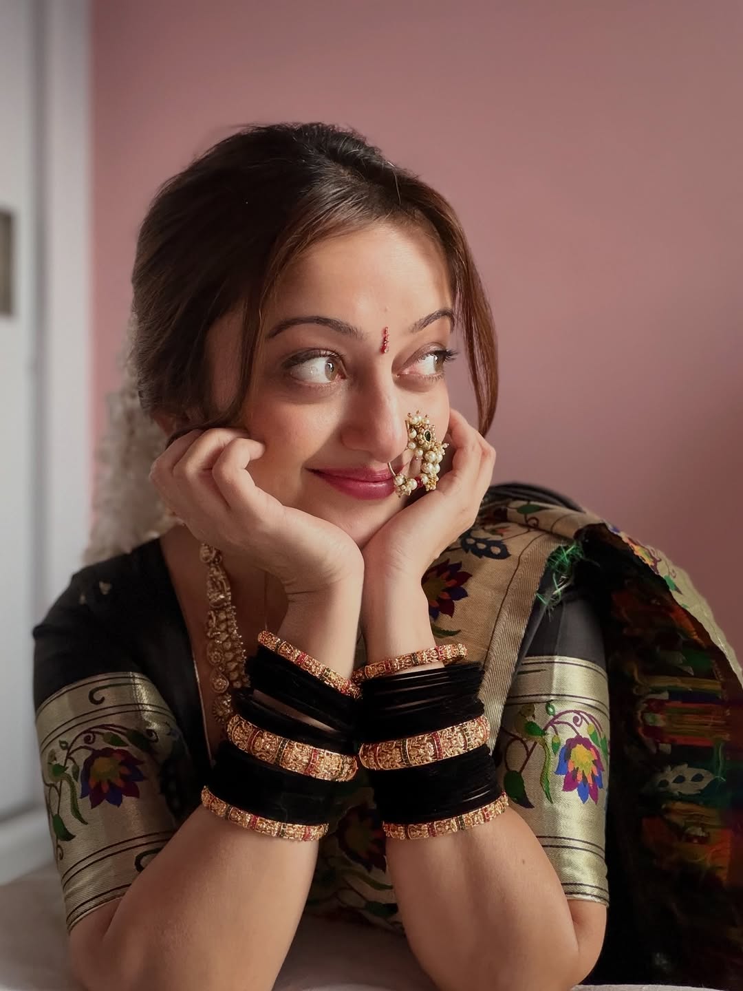 Mansi Naik black Paithani saree makar sankranti look