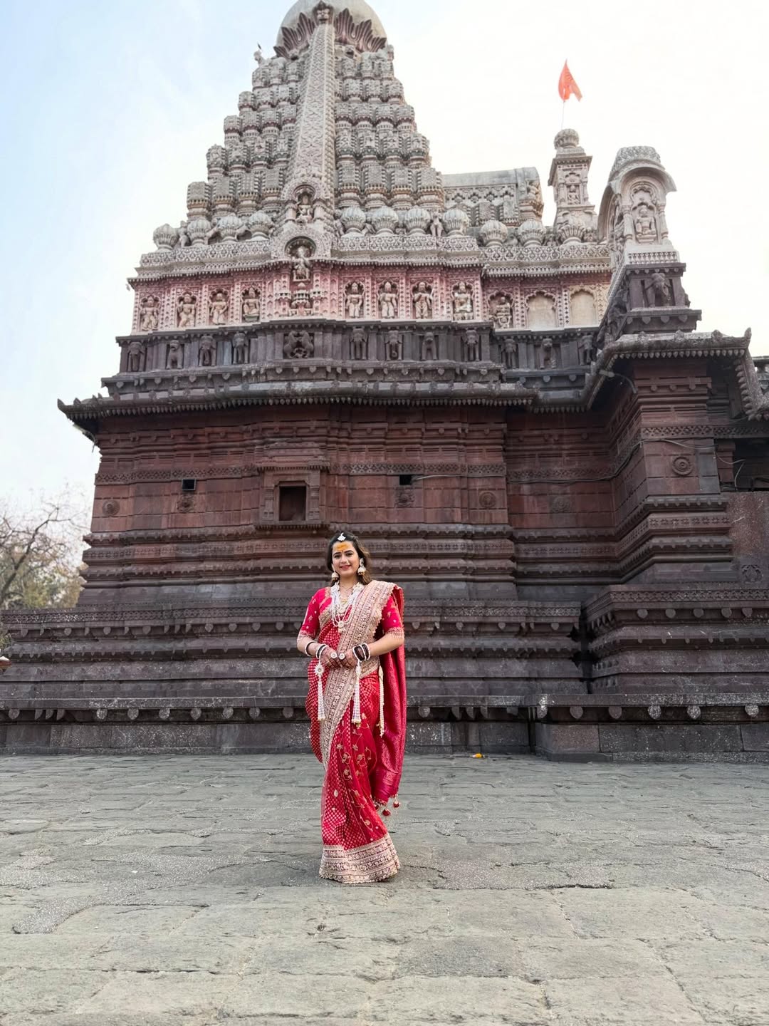 Prajakta gaikwad temple visit photos