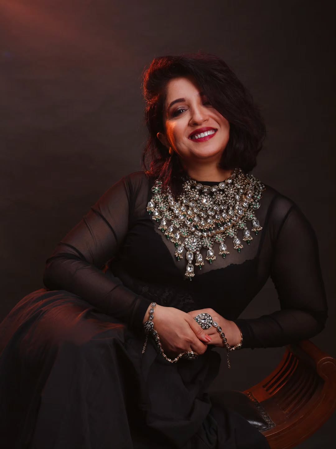 ‘Swarajya Rakshak Sambhaji’ fame Snehlata Vasaikar black glamorous look
