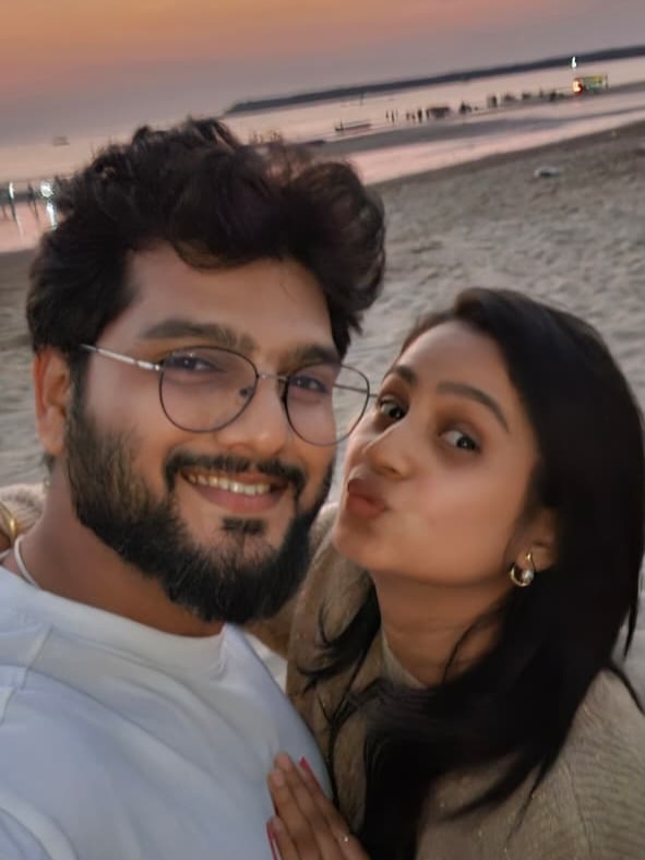 Laxmi Nivas fame actress Divya Pugavkar romantic photos with husband