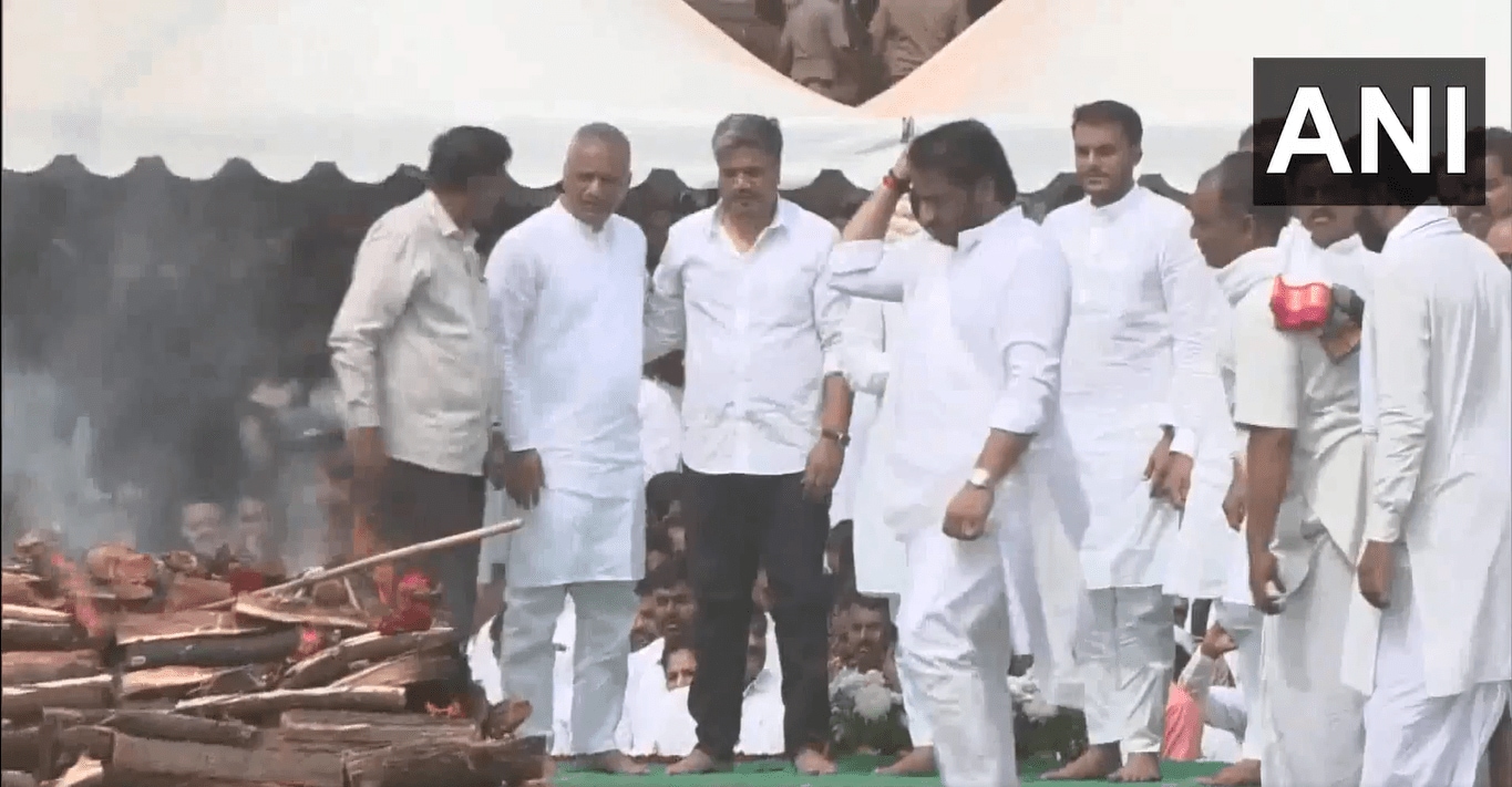 Ajit Pawar Funeral Last Rites Photos