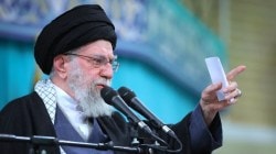 USA Iran Clash: अमेरिका हल्ला करण्याची भीती; इराणचे सर्वोच्च नेते खामेनी तेहरानच्या बंकरमध्ये लपले?