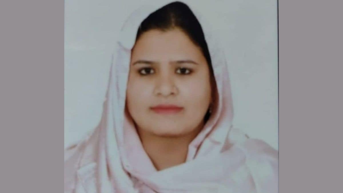 AIMIM candidate Alisha Khan wins Nagpur municipal election from ward 3