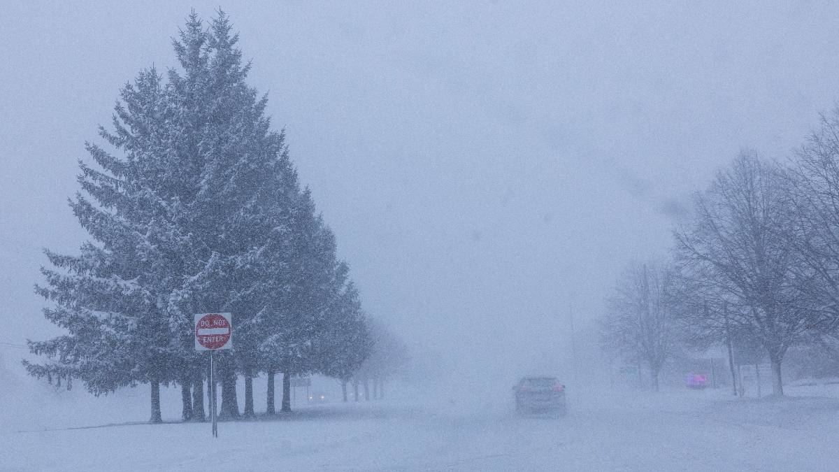 US hit by blizzard states of emergency declared in 18 states