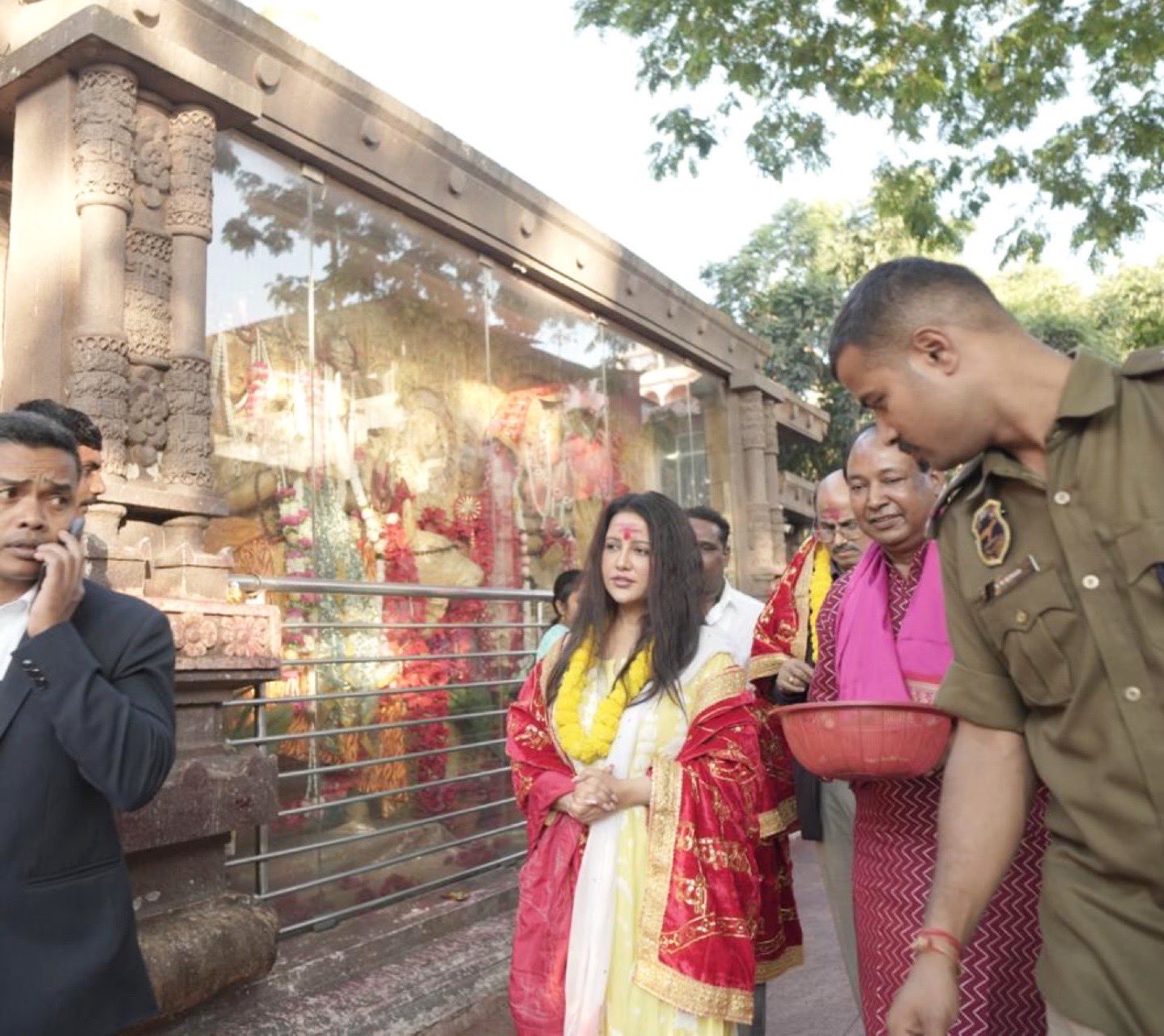 Amruta Fadnavis At Maa Kamakhya Temple Guwahati Assam