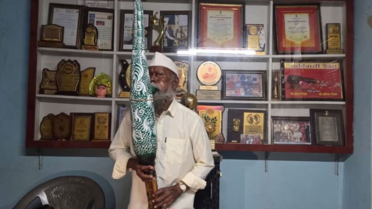 padma shri awardee bhiklya dhinda and warli tarpa tradition mumbai print news