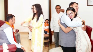 CM Devendra Fadnavis Amruta Fadnavis Election Celebration
