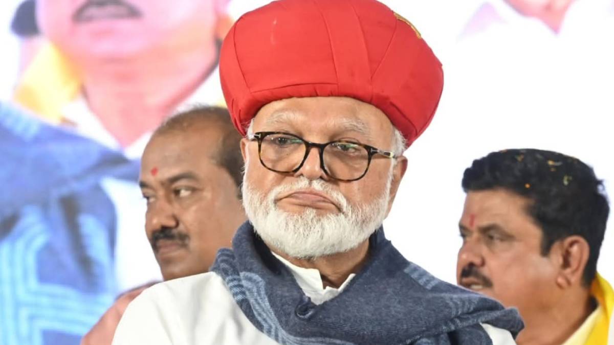 Special Court Verdict: Chhagan Bhujbal, Pankaj and Sameer Bhujbal acquitted