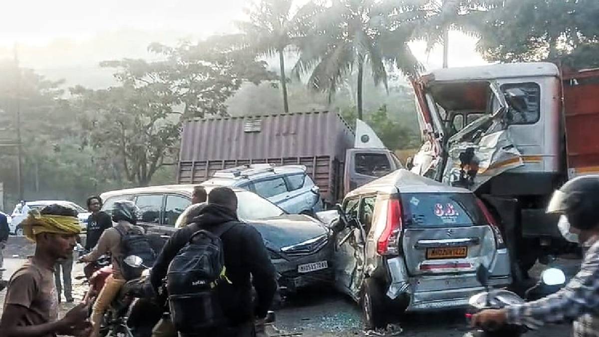 traffic update accident Ghodbunder road