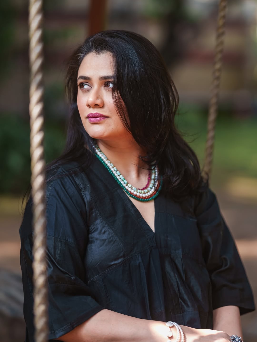 Girija Oak Godbole Black Kurta Look