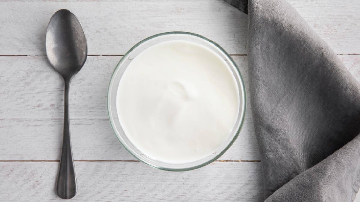 Eating curd in winter benefits