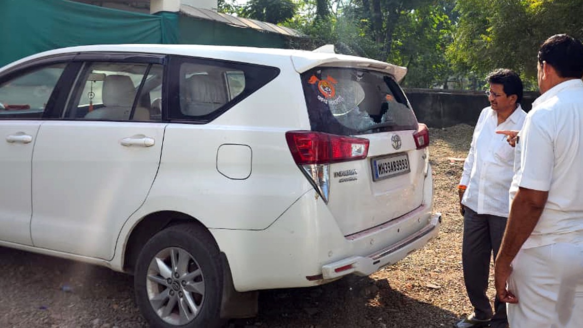 Jalgaon election violence stone pelting attack on Shinde shivsena leader car Political tension