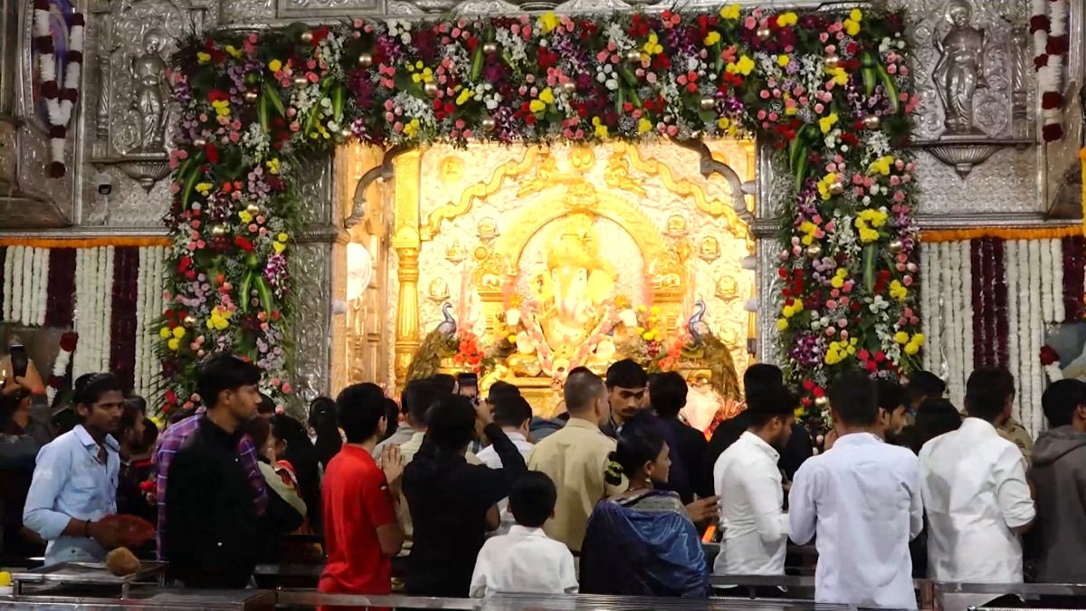 shrimant dagdusheth halwai ganpati maghi ganesh utsav pune
