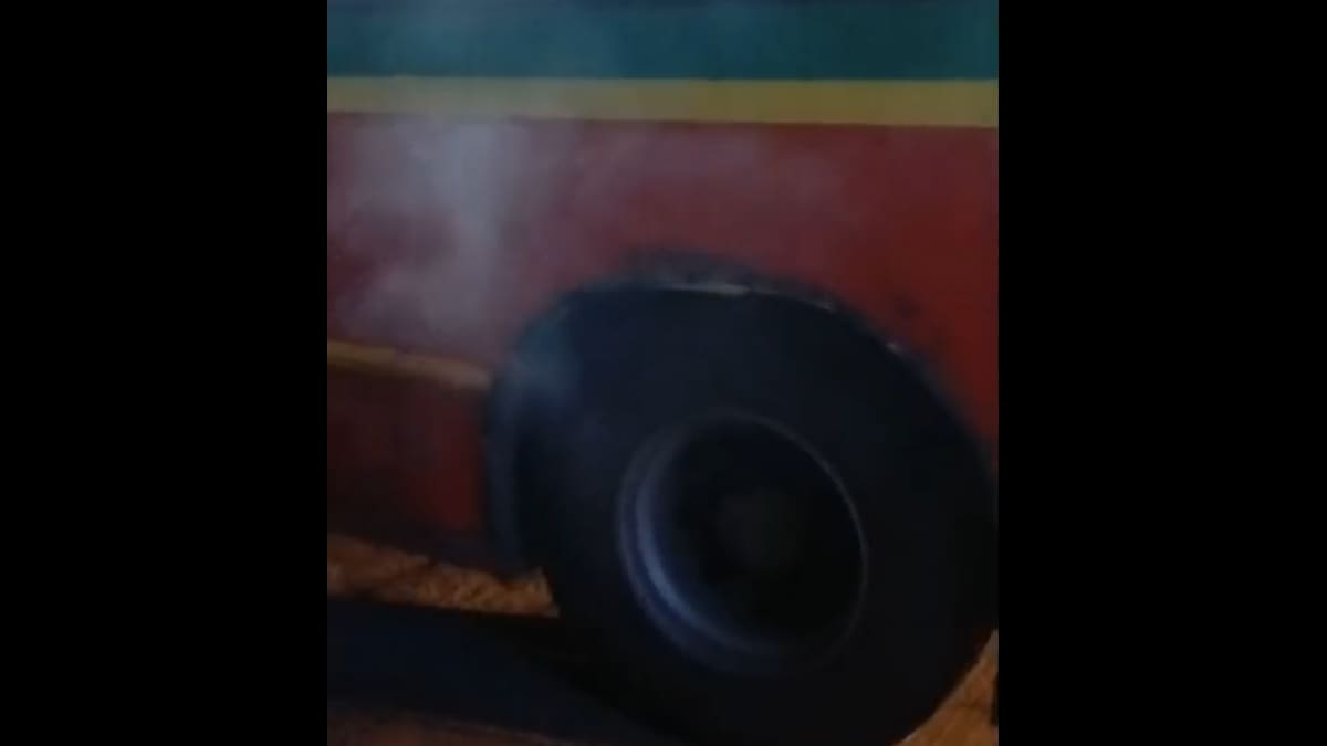 BEST bus smoke incident Backbay depot technical fault mumbai