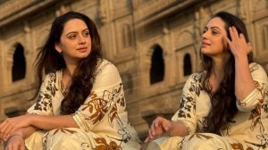 Photos : नर्मदा नदीच्या काठी श्रुती मराठेचा नजाकतभरा अंदाज; ‘या’ ऐतिहासिक घाटावरील फोटोशूटने वेधले लक्ष