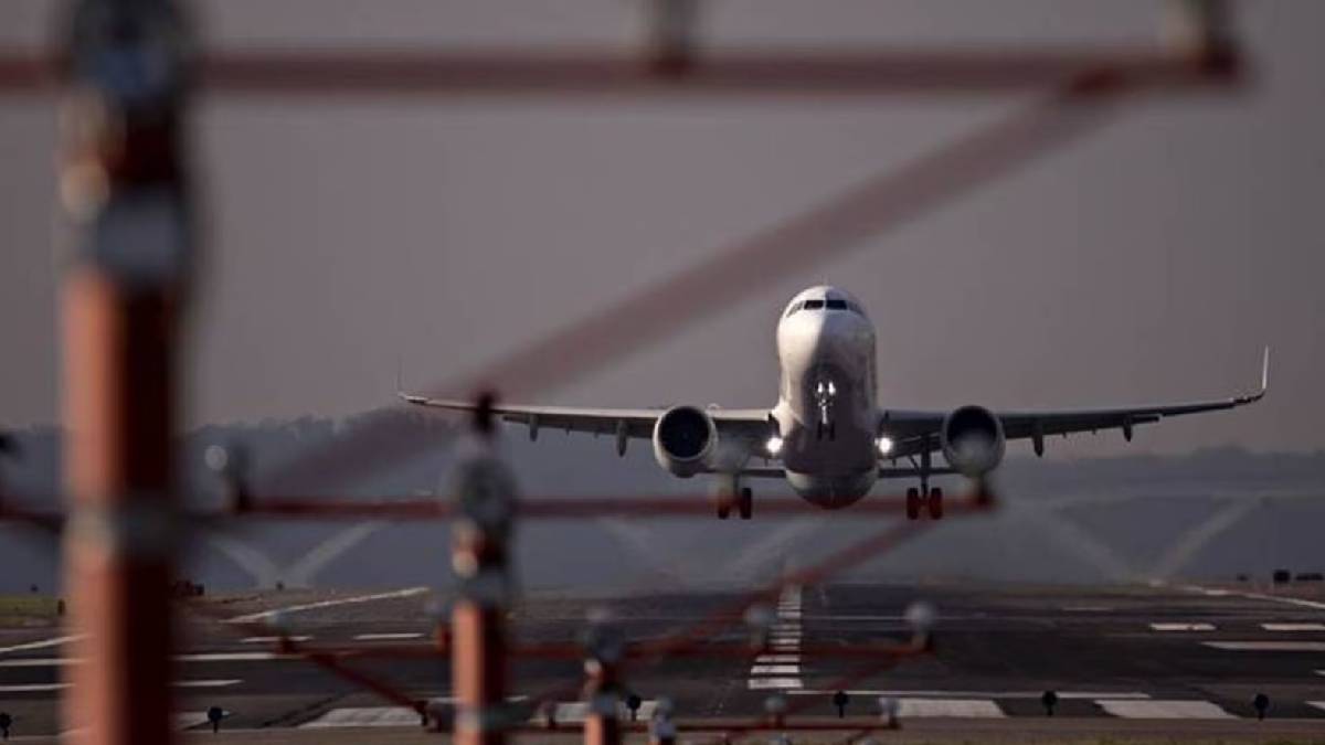 Mumbai Ahmedabad flight landing failed twice