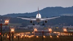 Indonesia Airplane Missing: इंडोनेशियात अकरा प्रवाशांना घेऊन उड्डाण केलेले विमान बेपत्ता