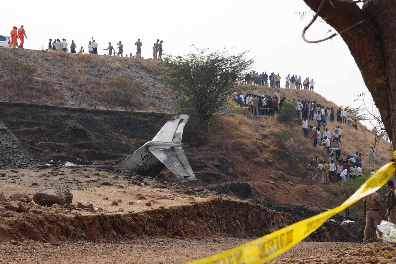 Plane Crash Pinki Mali Last Rites Funeral