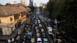 प्रभादेवी पूल बाधितांना म्हाडाची ७८ घरे, एमएमआरडीएने ९० कोटी रुपये म्हाडाकडे केले जमा