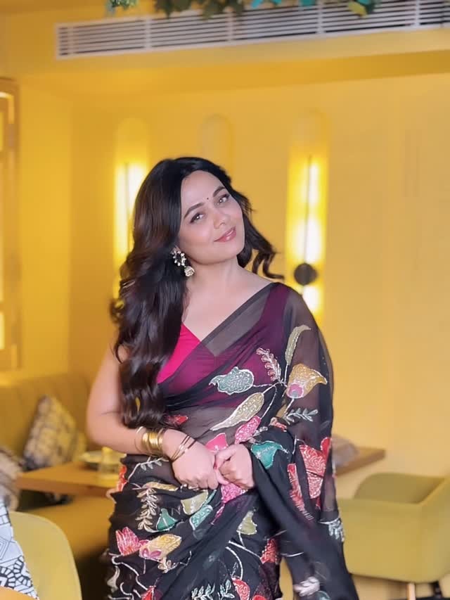 Prarthana Behere Jawkar Divas Tujhe He Phulayache