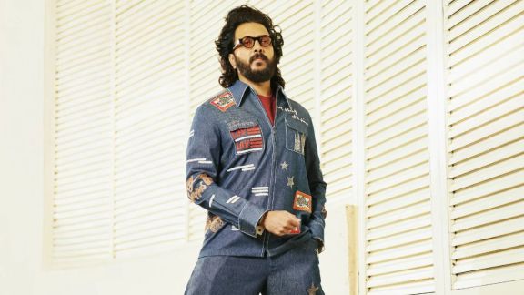 Riteish Deshmukh Vivek Oberoi and Aftab Shivdasani starring Masti 4 ott release watch movie on ZEE5 from January 16