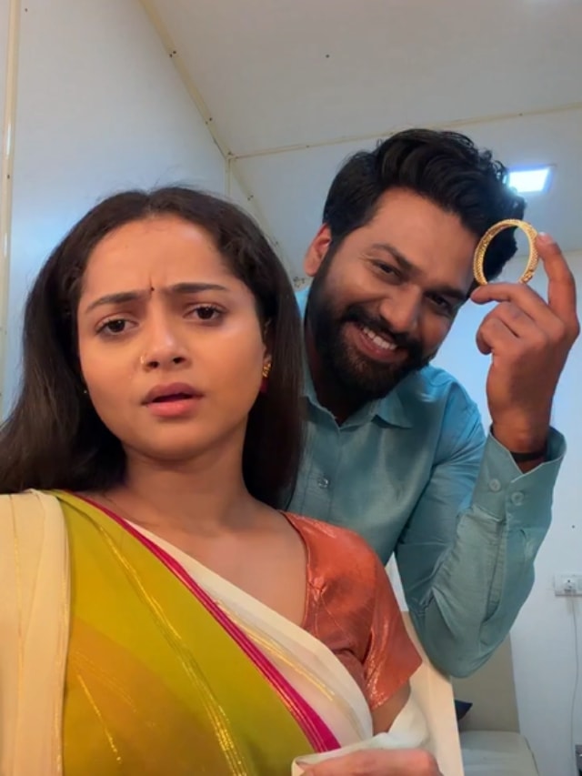 Shivali Parab New Reel Video