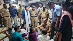 जिल्हा परिषद आणि पंचायत समिती निवडणुका मतपत्रिकेवर घ्या…राज्य निवडणूक आयोगाच्या कार्यालयाबाहेर आंदोलन