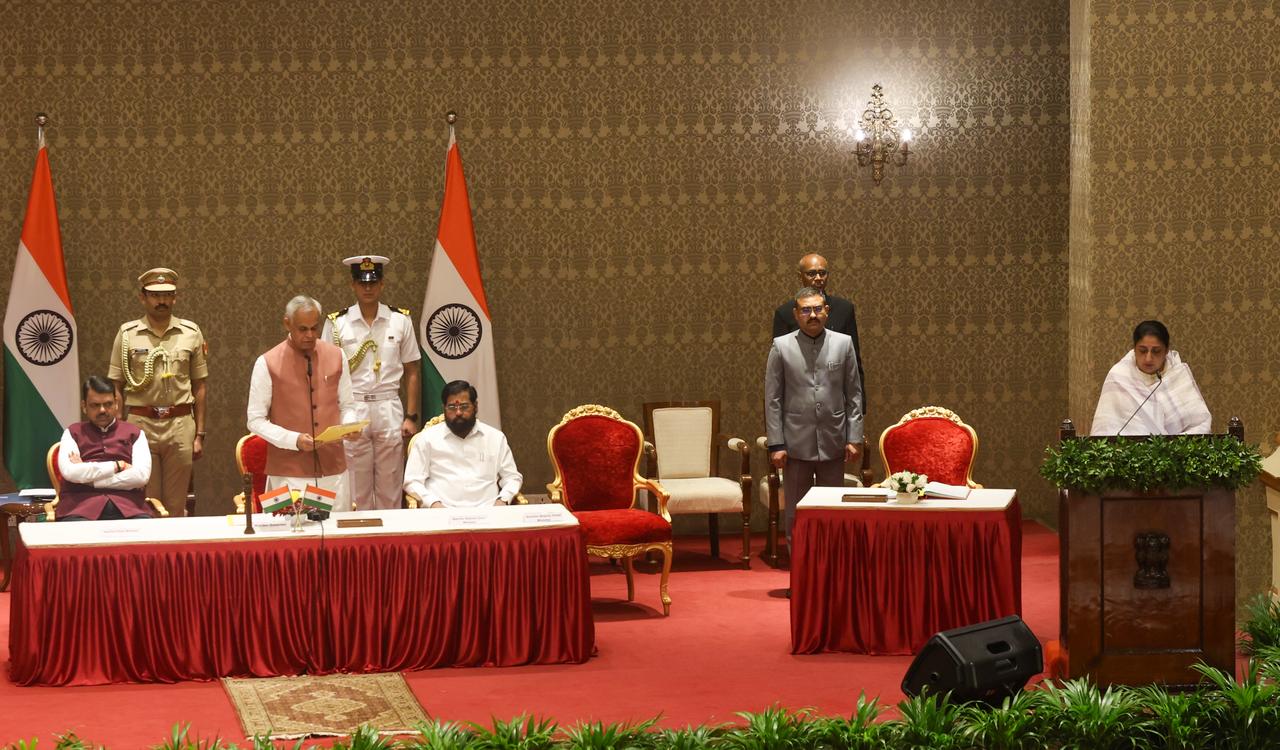 Sunetra Pawar Oath Taking Ceremony