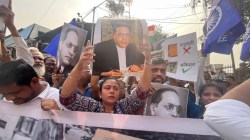 डॉ. बाबासाहेब आंबेडकरांचा अवमान..सीएसटीसमोर ‘वंचित’चे आंदोलन, भाजपा व संघाविरोधात घोषणाबाजी