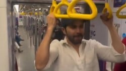 Video: अभिनेता वरुण धवनकडून मेट्रो प्रवासादरम्यान नियमांचे उल्लंघन, स्टंटविरोधात एमएमआरडीए कारवाई करणार का?