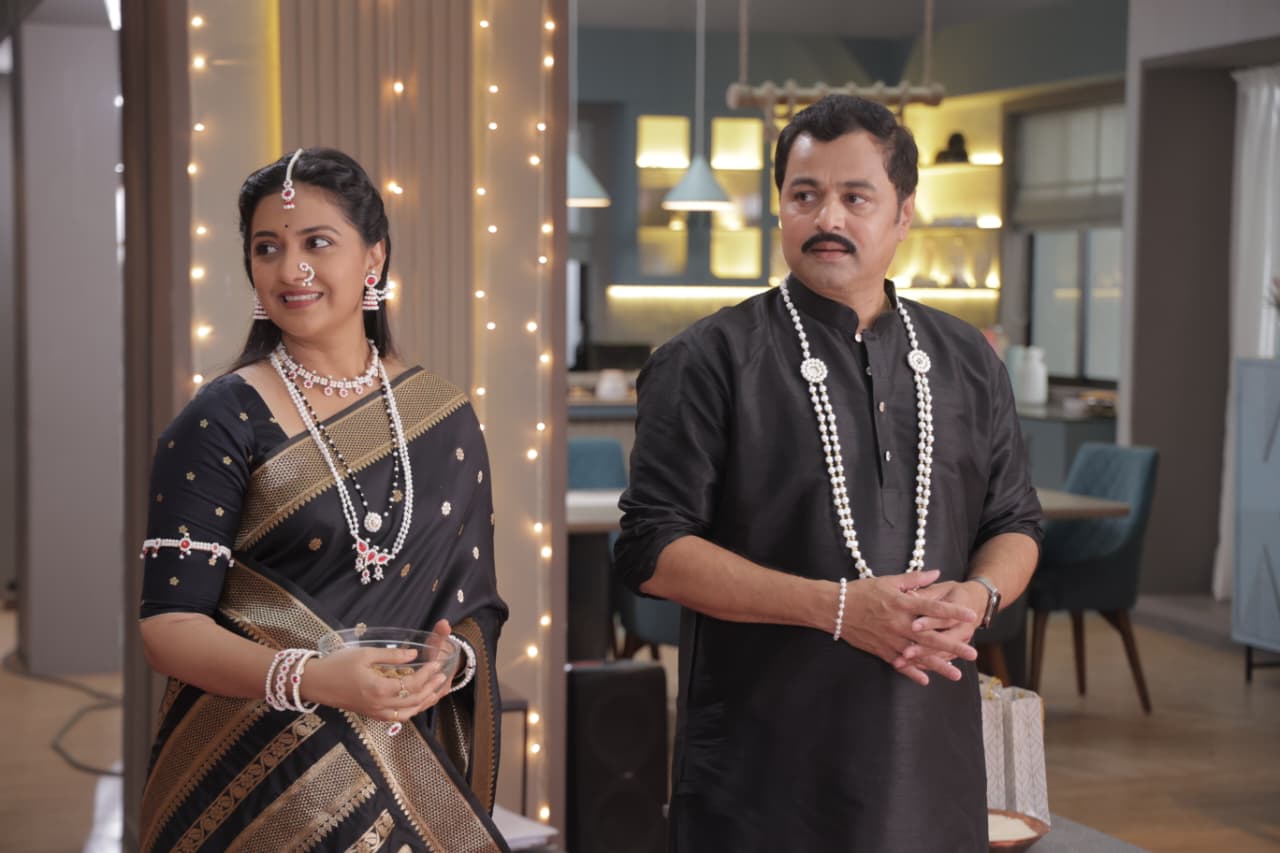 Veen Doghatli Hi Tutena Makar Sankranti 2026