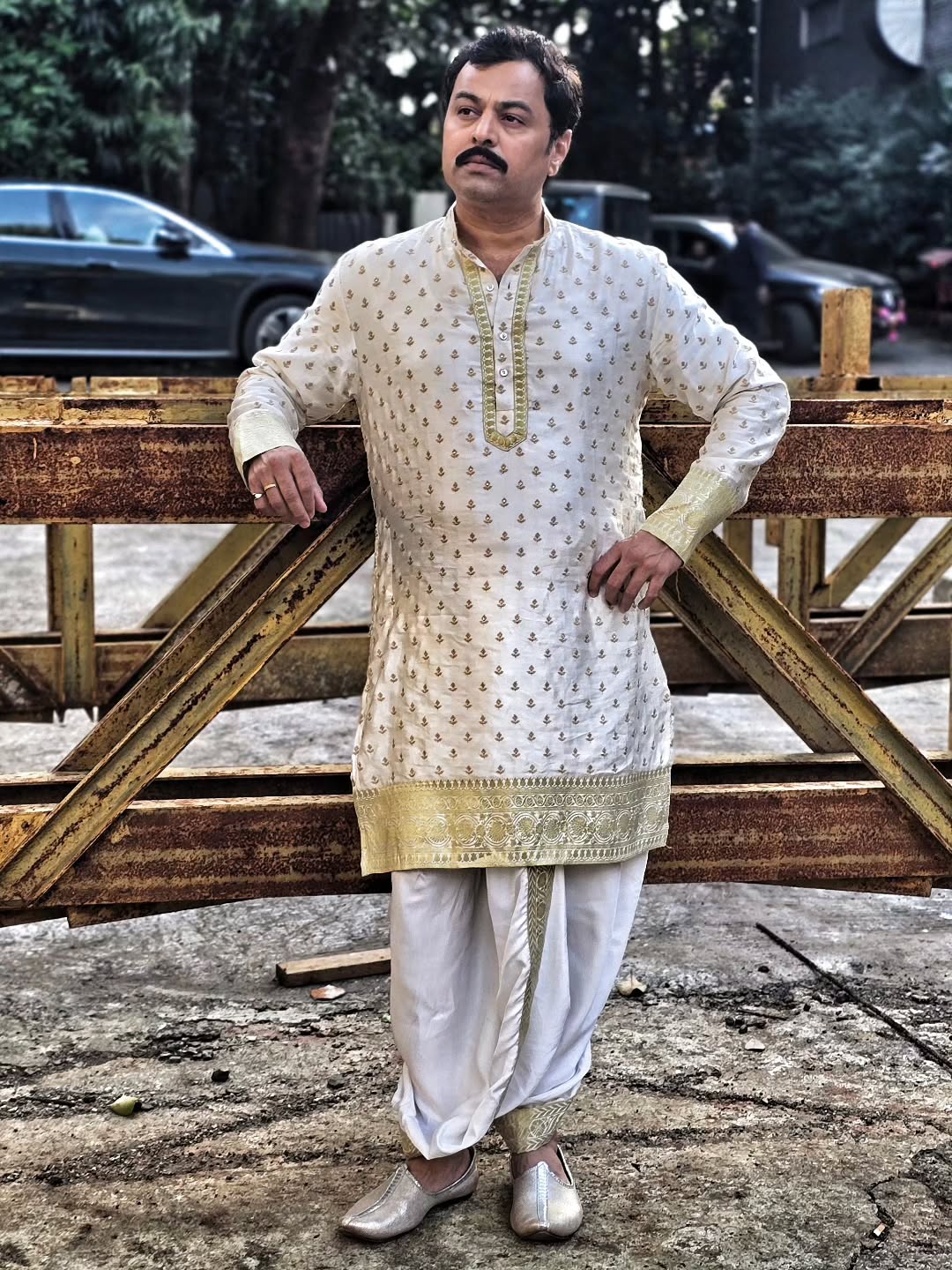 Veen Doghatli Hi Tutena Makar Sankranti 2026