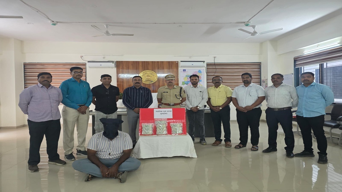 Buldhana police arrest, interstate baglifter caught, stolen 5 lakh recovered, medical education fees theft, Washim district crime,