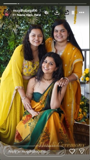 actress rasika wakharkar haldi photo