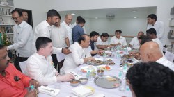 Ajit Pawar’s Death : मटण, मासे, भाकरी….ताव मारत अजितदादांचा कार्यकर्त्यांशी संवाद