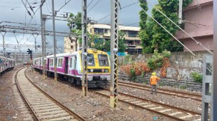 Passengers suffer as trains on the Transharbour route are late