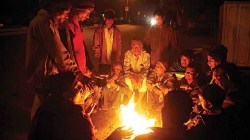 बर्फवृष्टी, पावसामुळे उत्तर भारतात थंडीची लाट