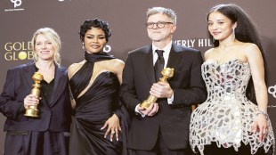 Golden Globe Awards, Licorice Pizza Golden Globe, Hamnet movie awards, Paul Thomas Anderson director award, Chloe Zhao Hamnet,