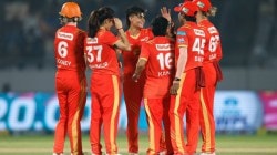 WPL 2026: राजेश्वरी अन् रेणुकाची धारदार गोलंदाजी! गुजरातचा यूपी वॉरियर्सवर एकतर्फी विजय