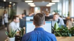 IT Company : आयटी कर्मचाऱ्यांची ‘इन हॅन्ड सॅलरी’ कमी होणार?  वेतनांत तुटीचे कर्मचाऱ्यांनाही कटू डोस