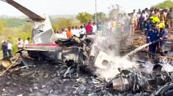 Ajit Pawar Plane Crash : अजित पवारांच्या दुर्घटनेत बारामतीच्या रनवेची काय भूमिका? निवृत्त वैमानिकाने नेमकं काय सांगितलं?