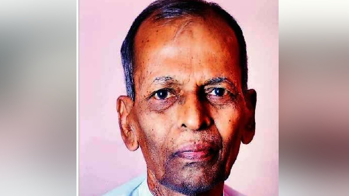 Loksatta vyaktivedh From the perspective of history to the present Mister Moravanchikar