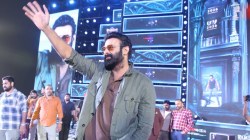 दाक्षिणात्य अभिनेता प्रभास एका चित्रपटासाठी घेतो तब्बल ‘इतके’ कोटी; अभिनेत्याची नेटवर्थ माहीत आहे का?