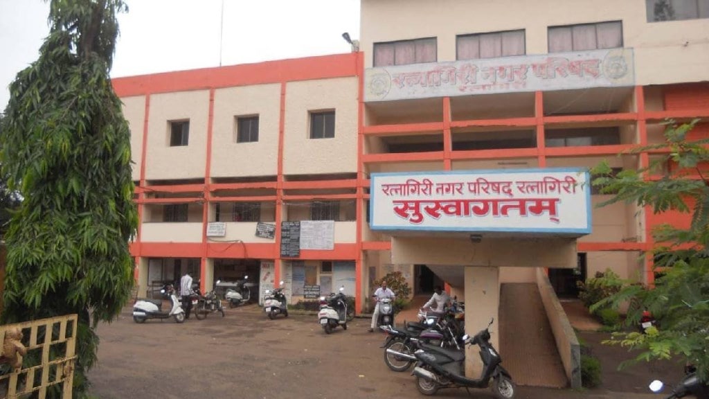 Financial crisis of Ratnagiri municipality exposed during first meeting of newly elected civic body Financial crisis of Ratnagiri municipality exposed during first meeting of newly elected civic body