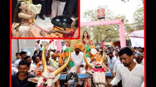 Traditional bullock cart procession warmly welcomes actress Sonali Kulkarni in Dhule district villages.
