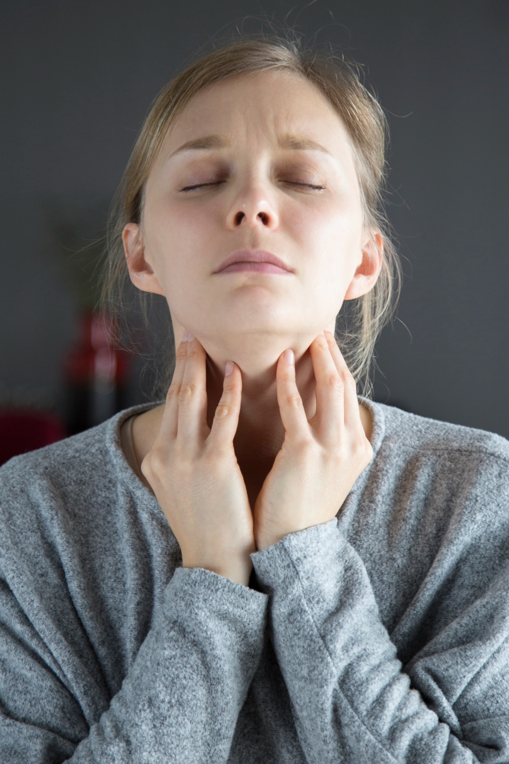 why women has thyroid