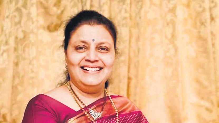 यानंतर १९९७-९८ च्या काळात शिवसेनेच्या विशाखा राऊत महापौर बनल्या.